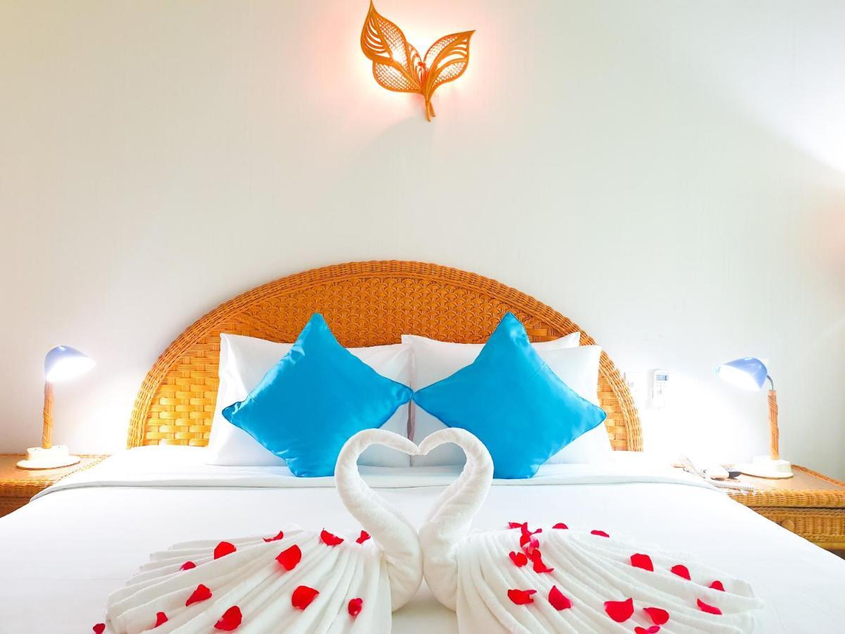 Green Ant Hotel Нячанг Екстер'єр фото