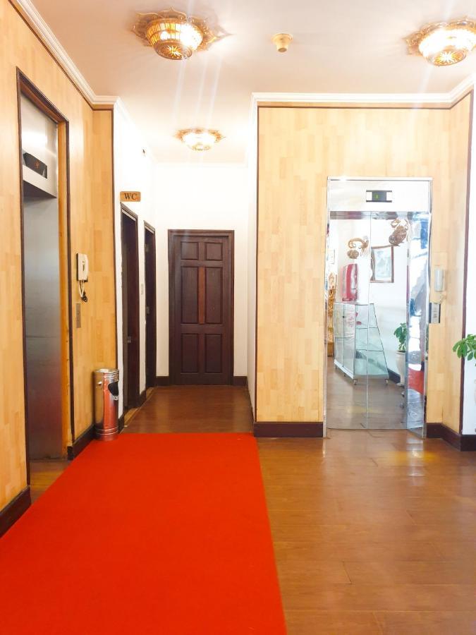 Green Ant Hotel Нячанг Екстер'єр фото