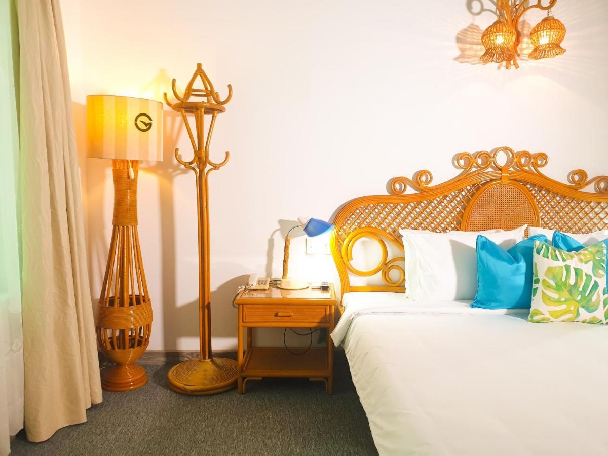 Green Ant Hotel Нячанг Екстер'єр фото