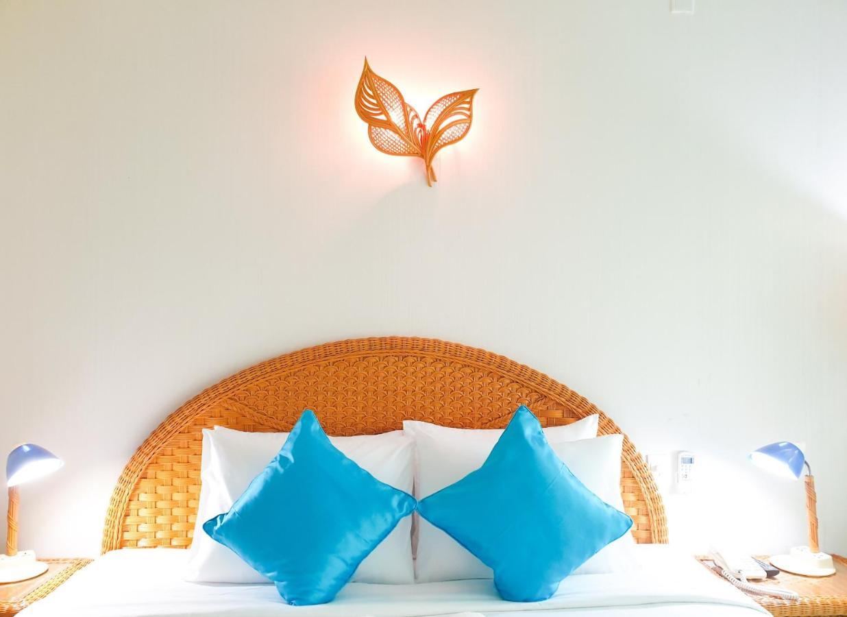 Green Ant Hotel Нячанг Екстер'єр фото